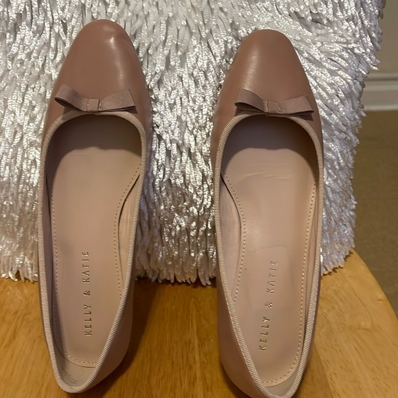 9.5 Flat shoe (Pointy) ELEGANT - Picture 1 of 6